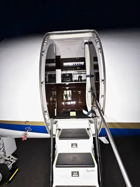 Bombardier Challenger 3500 detailed by Pristine Jets, photo 50 of 59