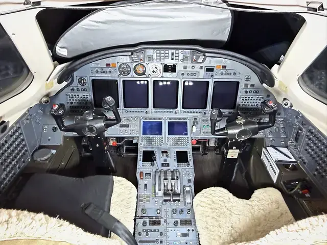 Bombardier Global 6500 detailed by Pristine Jets, photo 7 of 26