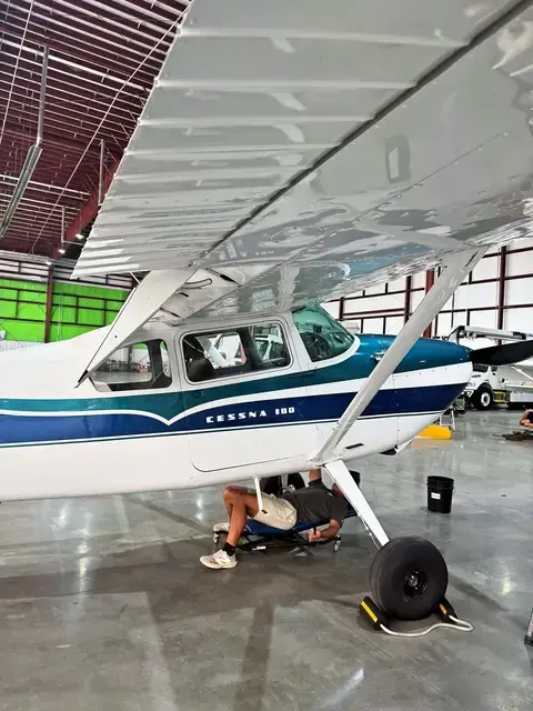 Cessna 180 (Teal/Navy) detailed by Pristine Jets, photo 20 of 36