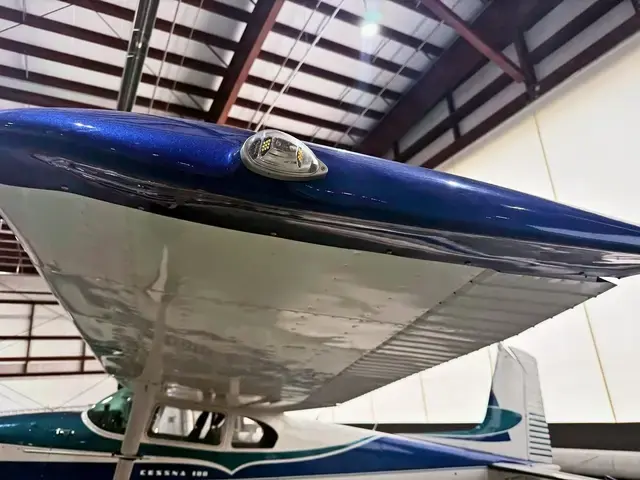 Cessna 180 (Teal/Navy) detailed by Pristine Jets, photo 33 of 36