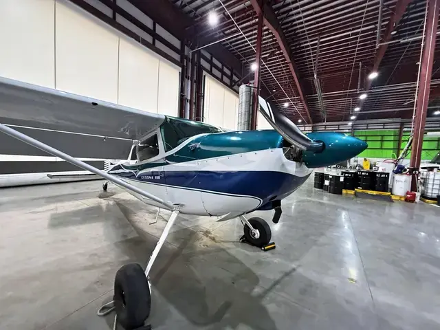 Cessna 180 (Teal/Navy) detailed by Pristine Jets, photo 36 of 36