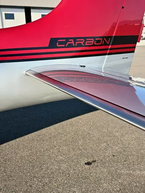 Cirrus SR22 (Red Carbon) detailed by Pristine Jets, photo 11 of 14