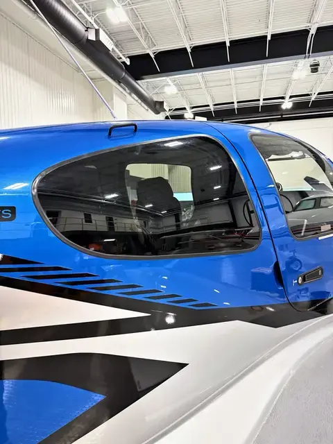 Cirrus SR22 (Royal Blue) detailed by Pristine Jets, photo 14 of 22
