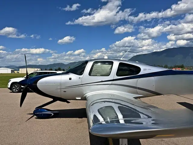 Cirrus SR22T GTS Platinum detailed by Pristine Jets, photo 23 of 40