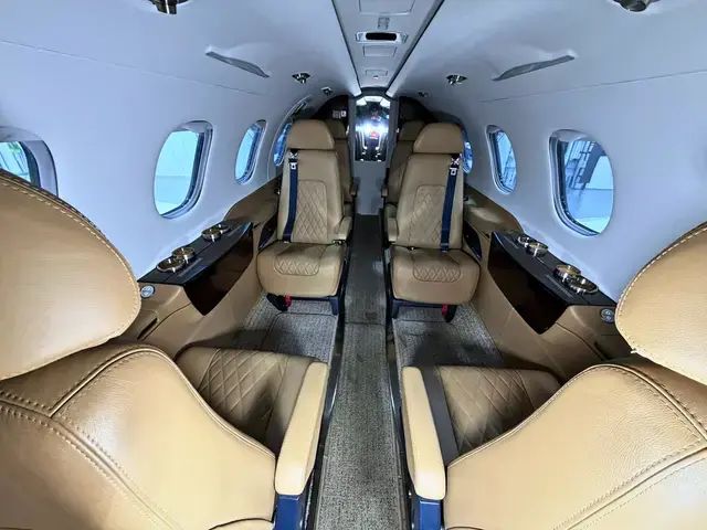Embraer Phenom 300 detailed by Pristine Jets, photo 6 of 43