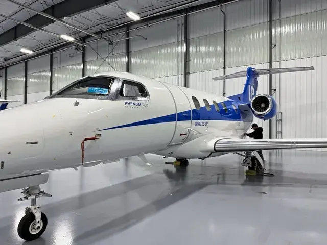 Embraer Phenom 300 detailed by Pristine Jets, photo 9 of 43