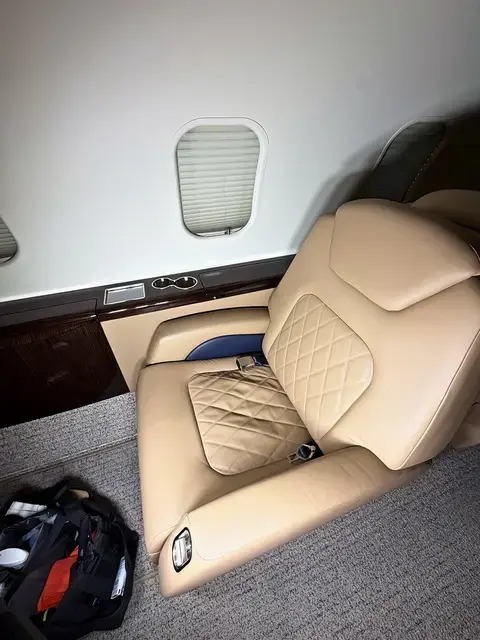 Embraer Phenom 300 detailed by Pristine Jets, photo 15 of 43