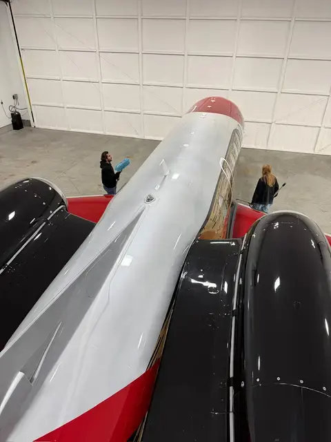 Embraer Phenom 300 detailed by Pristine Jets, photo 36 of 43