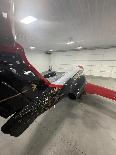 Embraer Phenom 300 detailed by Pristine Jets, photo 37 of 43