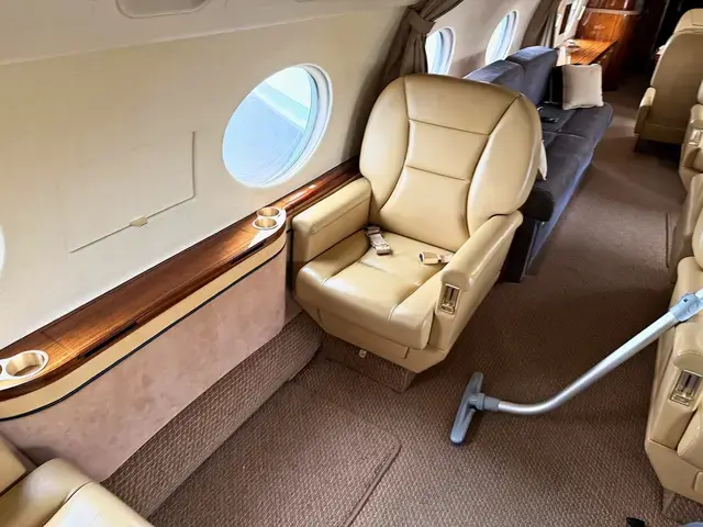 Gulfstream GIV detailed by Pristine Jets, photo 20 of 51