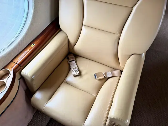 Gulfstream GIV detailed by Pristine Jets, photo 21 of 51