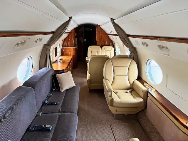 Gulfstream GIV detailed by Pristine Jets, photo 23 of 51