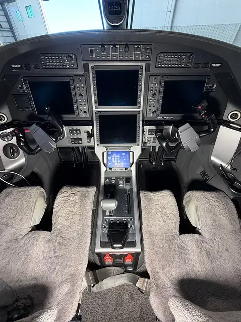 Pilatus PC-12 (Metallic Blue) detailed by Pristine Jets, photo 9 of 11