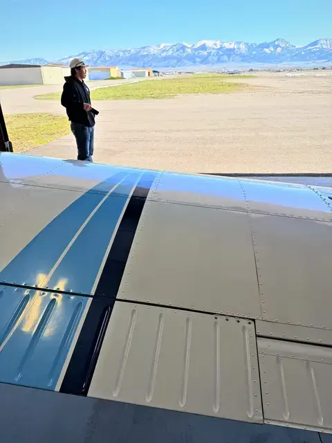 Piper Cherokee (Navy/Light Blue) detailed by Pristine Jets, photo 4 of 26