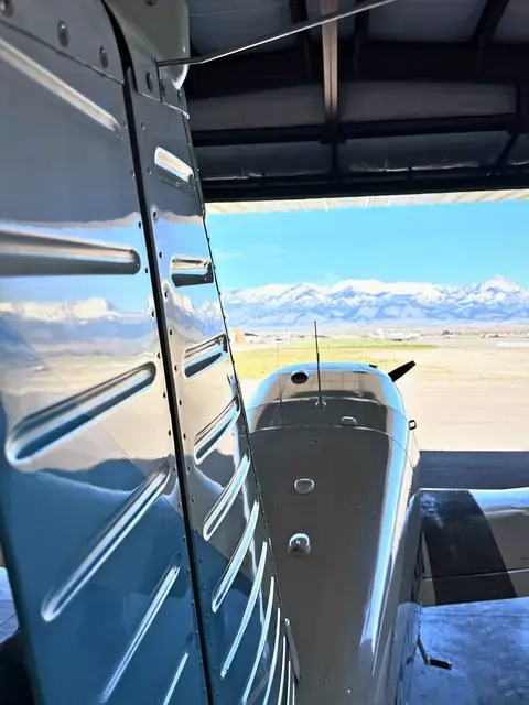 Piper Cherokee (Navy/Light Blue) detailed by Pristine Jets, photo 10 of 26