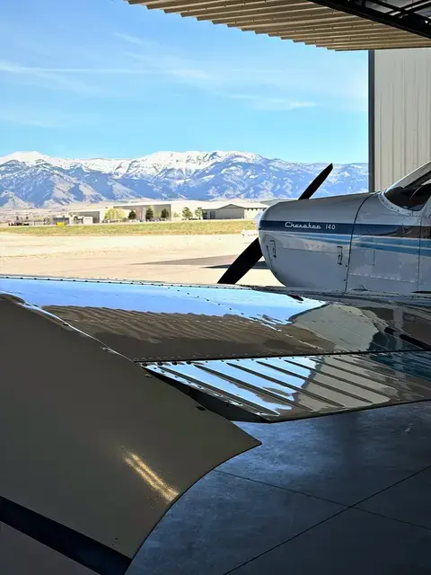 Piper Cherokee (Navy/Light Blue) detailed by Pristine Jets, photo 14 of 26